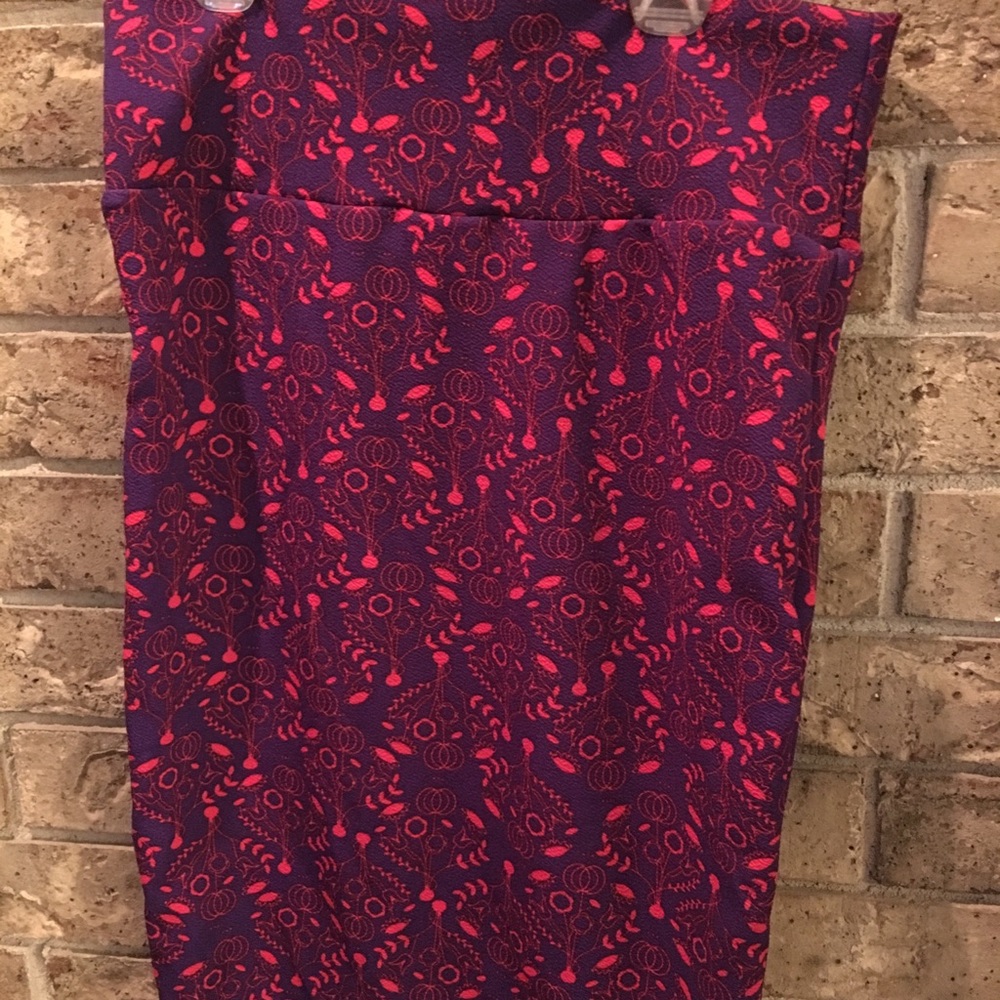 2/$10 Lularoe Cassie Skirt Sz M